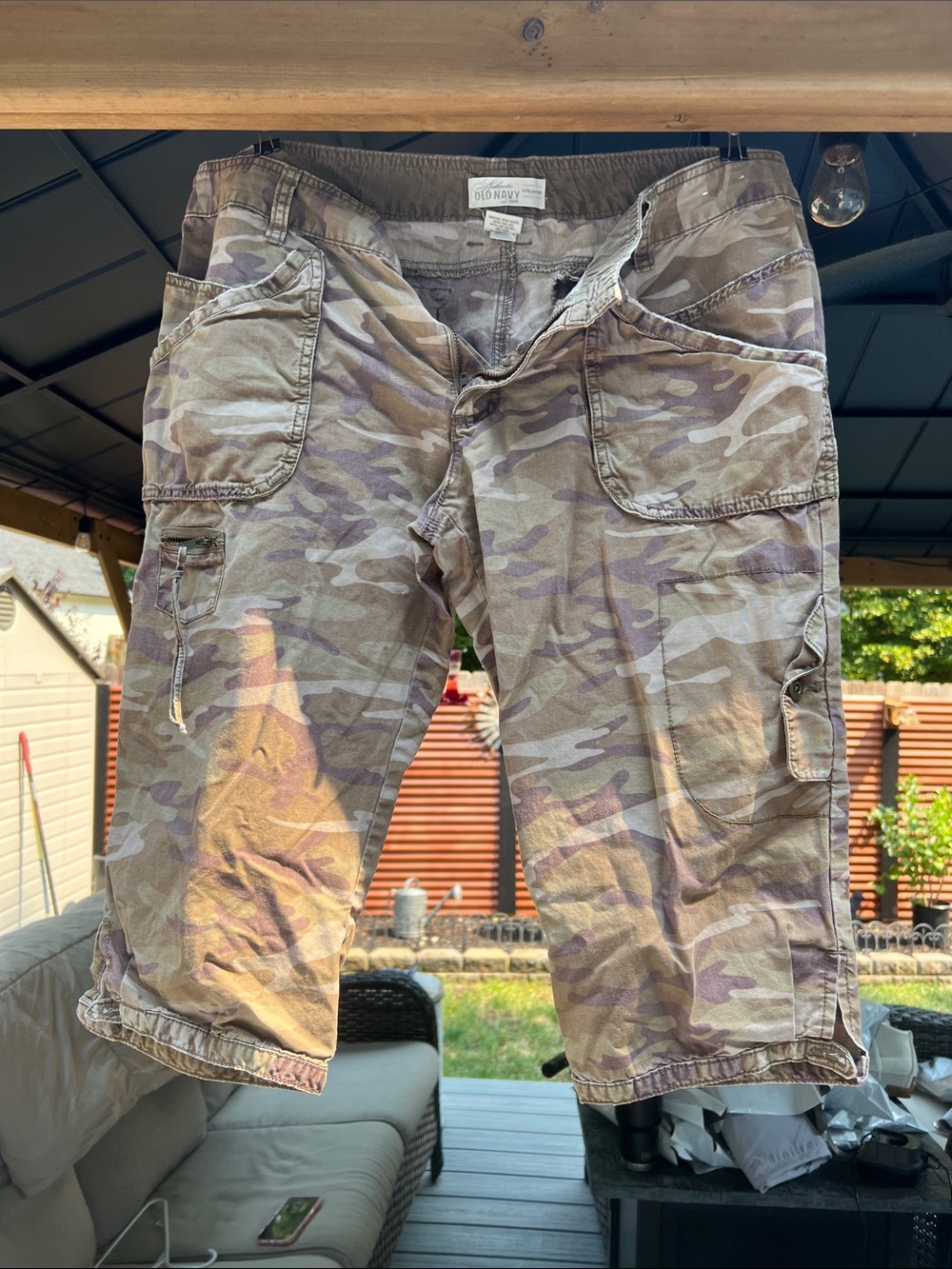 Old Navy Women’s Camo Cargo Shorts - Tan and Brown
